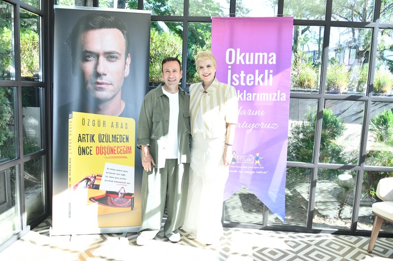 Özgür Aras��n 14�üncü Kitab� �Art�k Üzülmeden Önce Dü�ünece�im� Görkemli Bir Davetle Tan�t�ld� 